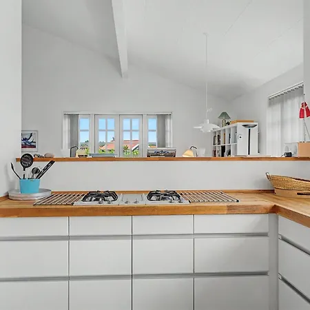 Ion - 1km From The Sea By Interhome Bøtø By