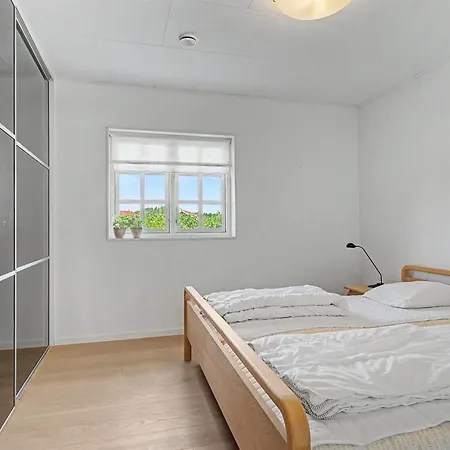 Ion - 1km From The Sea By Interhome